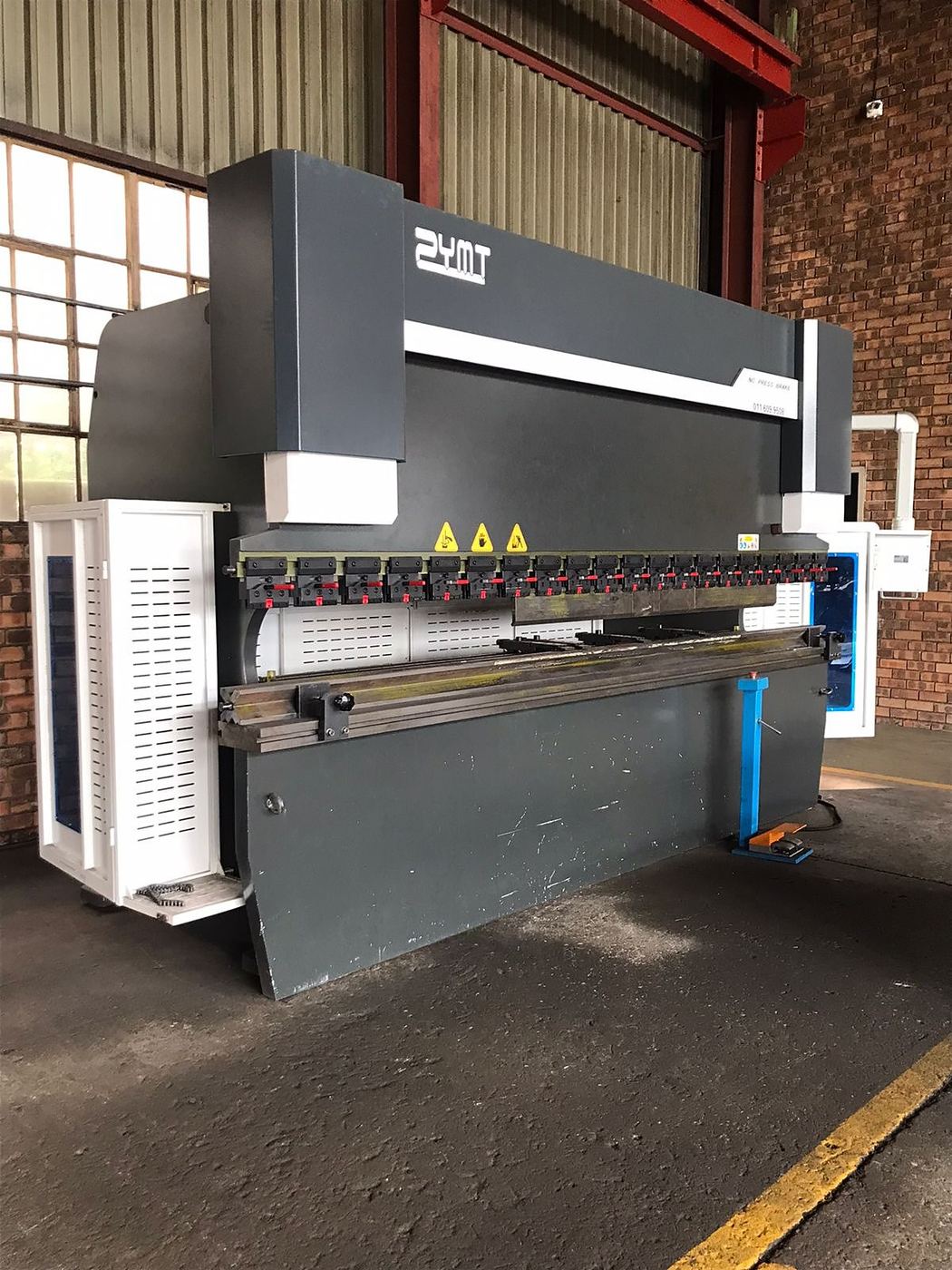 160 tonne CNC press brake
